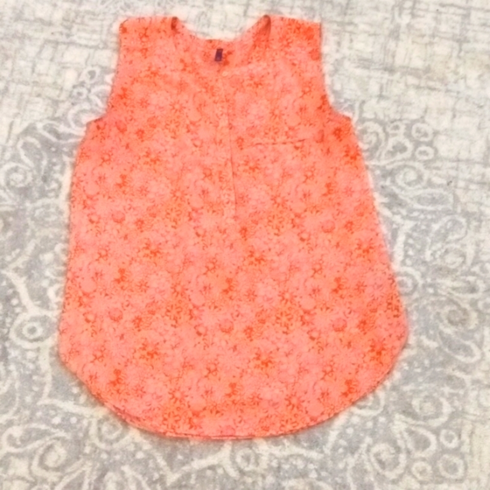 NYDJ cut off sleeveless blouse top